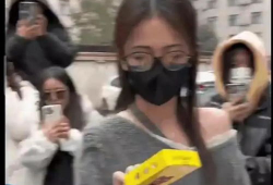 模特爆料吃瓜是真的吗视频,吃瓜真相揭秘，视频揭露惊人内幕
